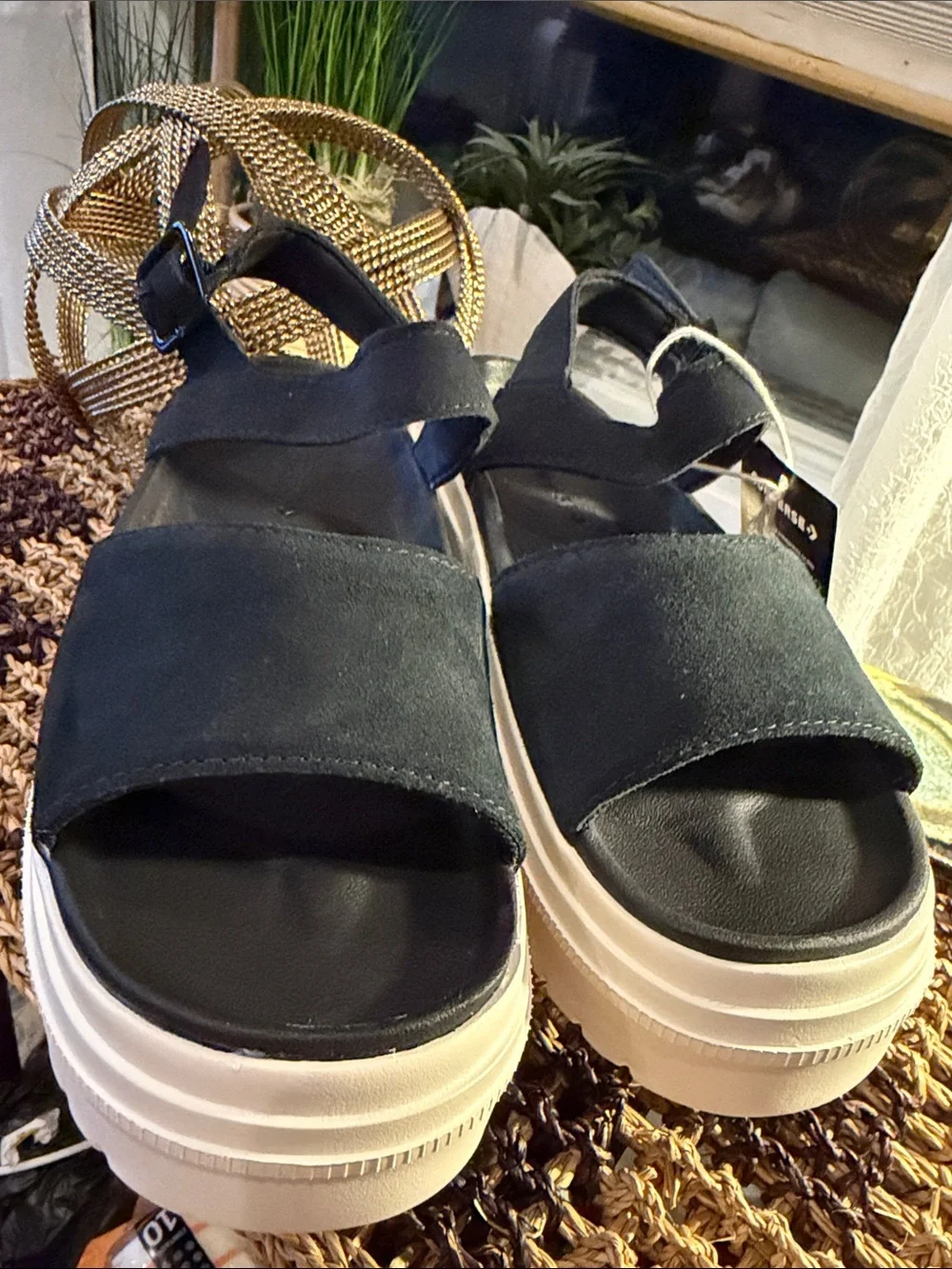 Converse Run Star Platform Leather Sandals Black NWT A20645C